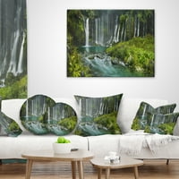 Designart Shiraito Falls ליד הר פוג'י יפן - נוף מודפס כרית - 16x16